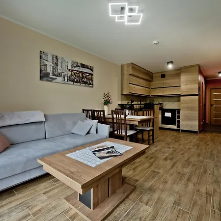 Apartment Orlando W Porto 350m Od Morza Leba